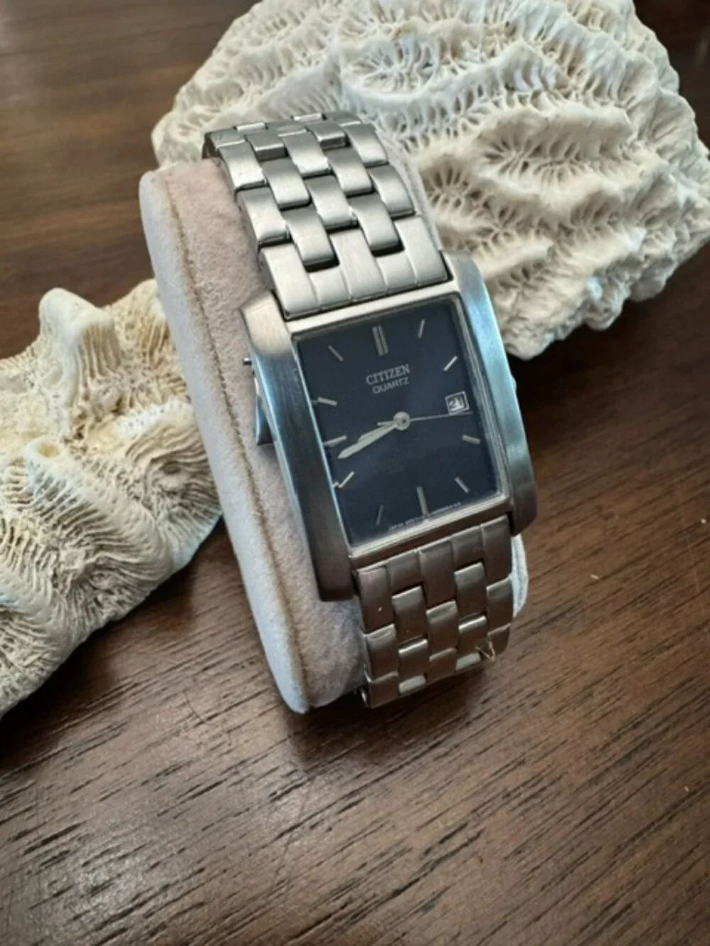 VINTAGE - Citizen Men's Quartz Watch - Tank Style Stainless Bracelet & Blue Dial